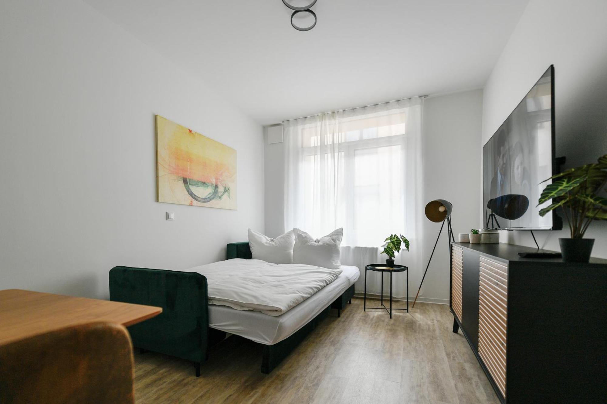 Ferienwohnungen Am Theater - Modern, Zentral Und Ruhig Mit Kueche, Waschtrockner, Netflix, Wlan Und Parkplatz- 2 Zimmer, 52 Qm Cottbus Ruang foto
