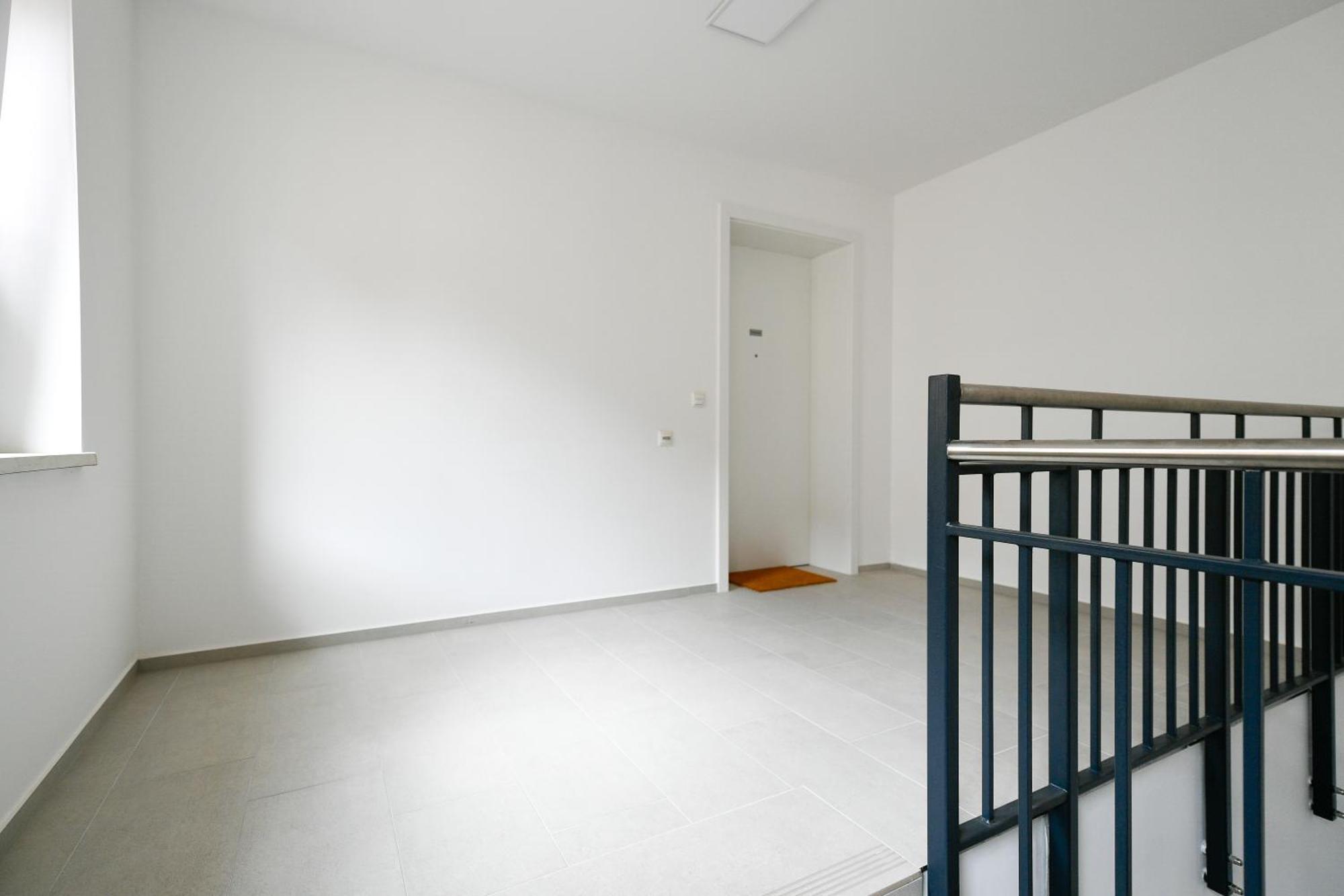 Ferienwohnungen Am Theater - Modern, Zentral Und Ruhig Mit Kueche, Waschtrockner, Netflix, Wlan Und Parkplatz- 2 Zimmer, 52 Qm Cottbus Ruang foto